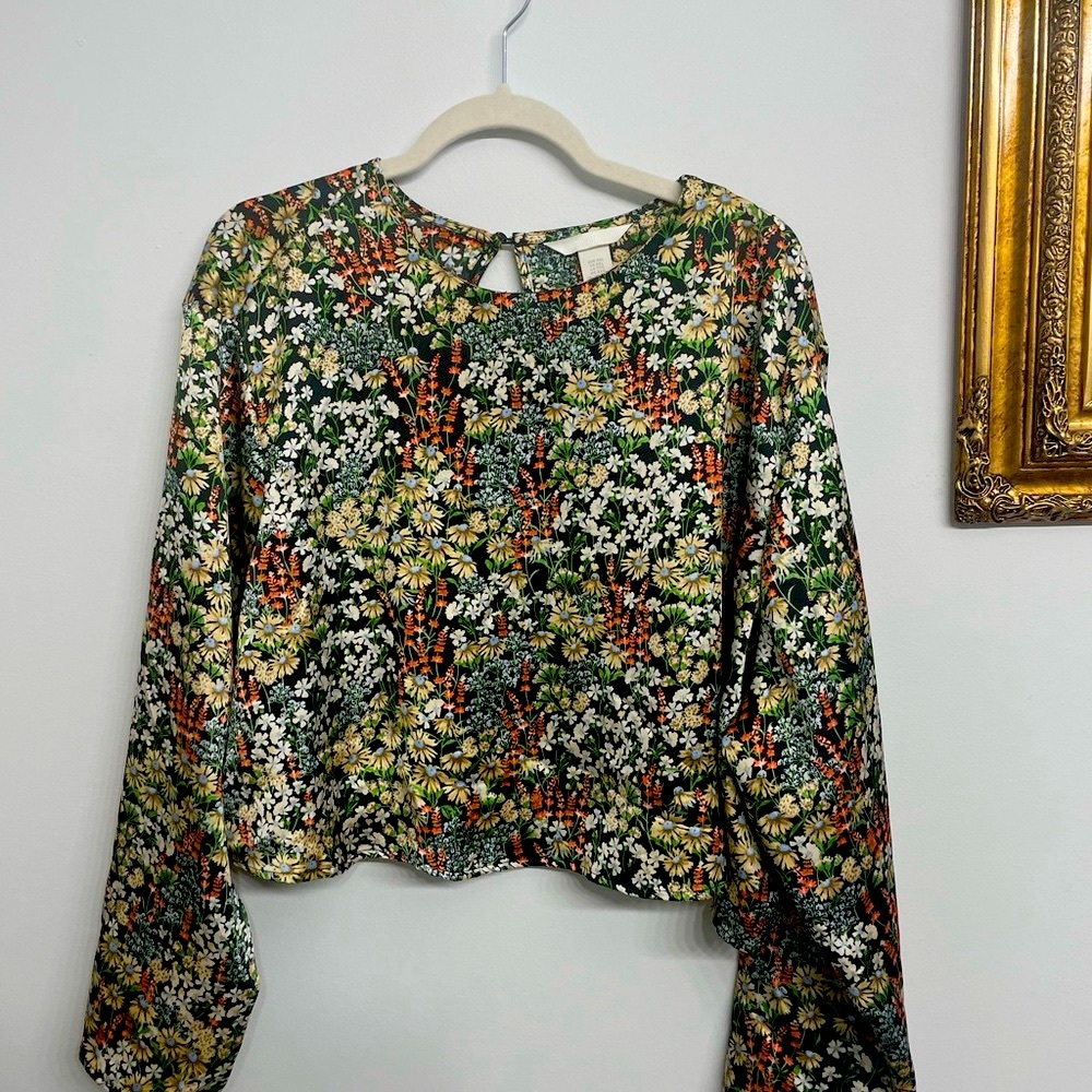 H&M Plus Size Floral Cropped Blouse